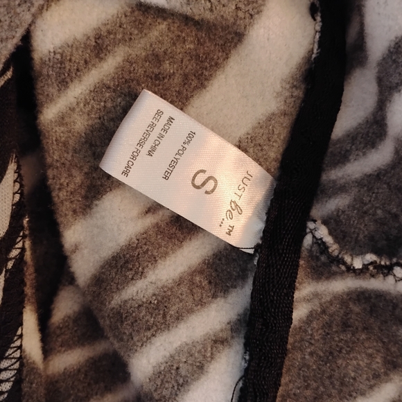 just be Black and White Zebra-Stripe Pullover - Picture 3 of 3